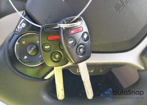 2013 Honda Civic Lx z USA, uszkodzony, nr VIN 19XFB2F51DE263355